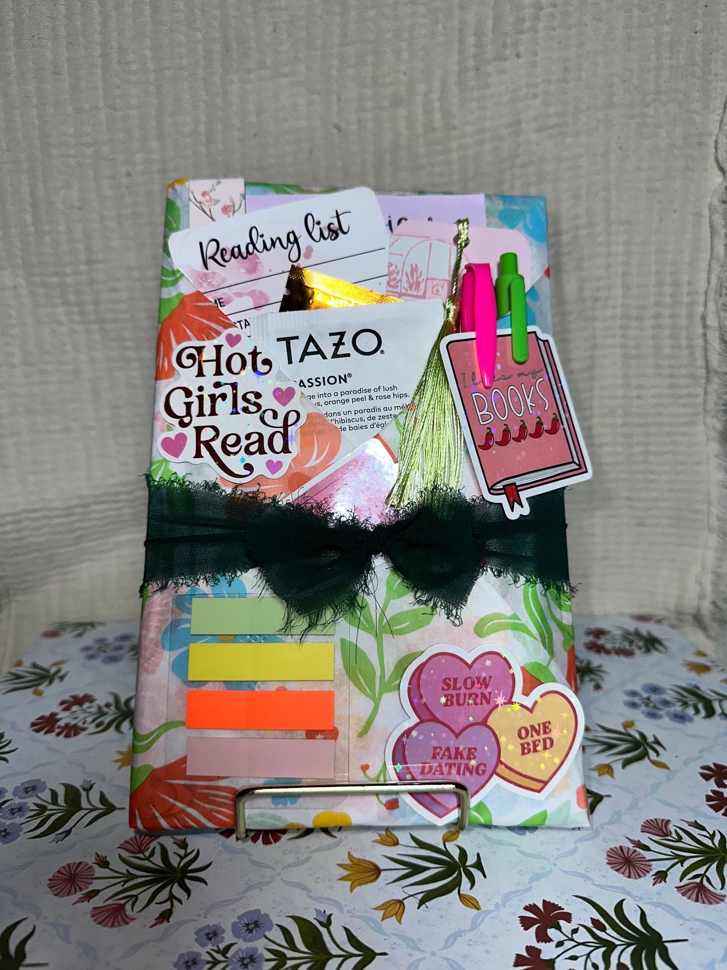 Romance Mystery Book