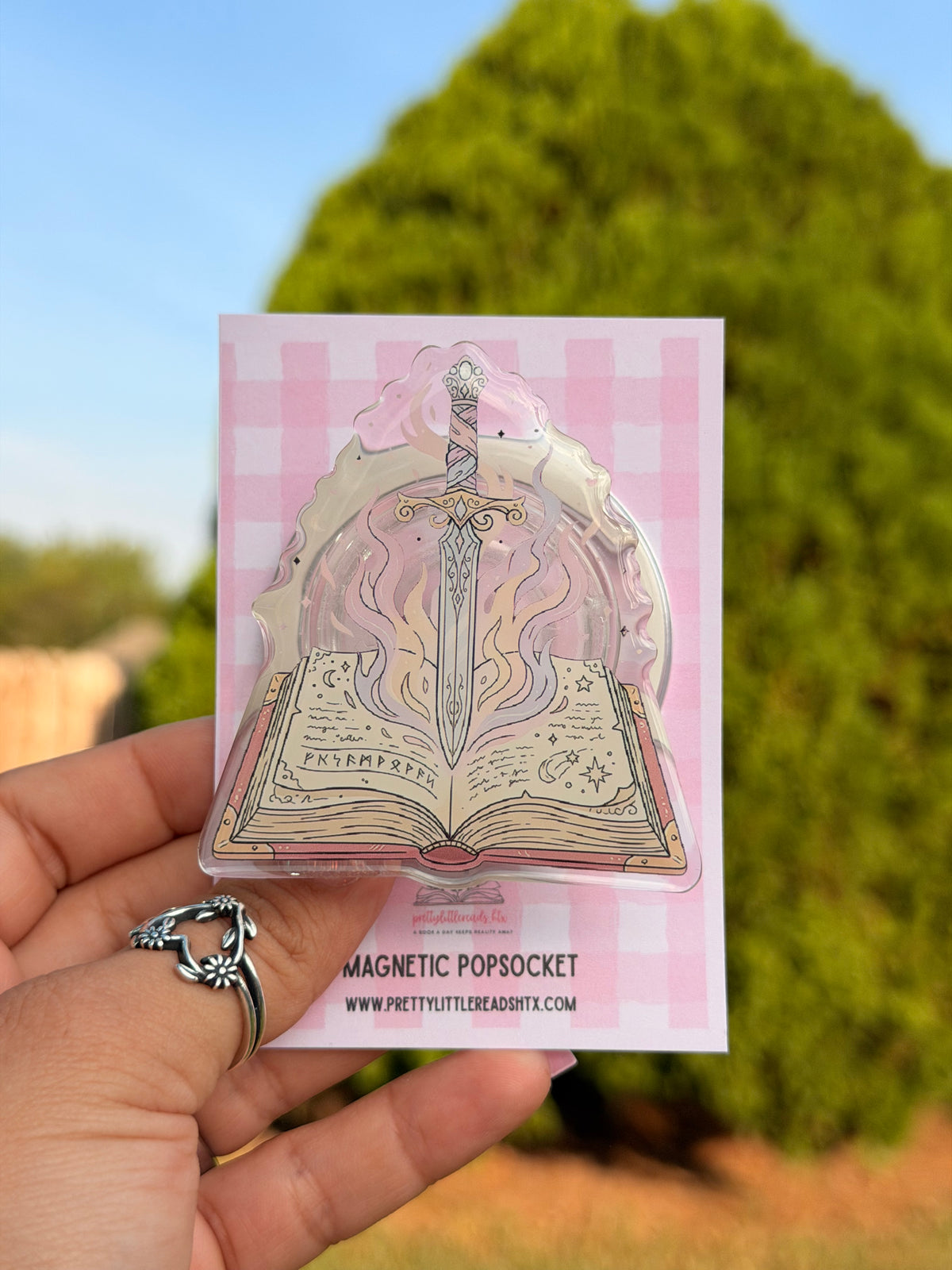 Swords & Books Magnetic Popsocket