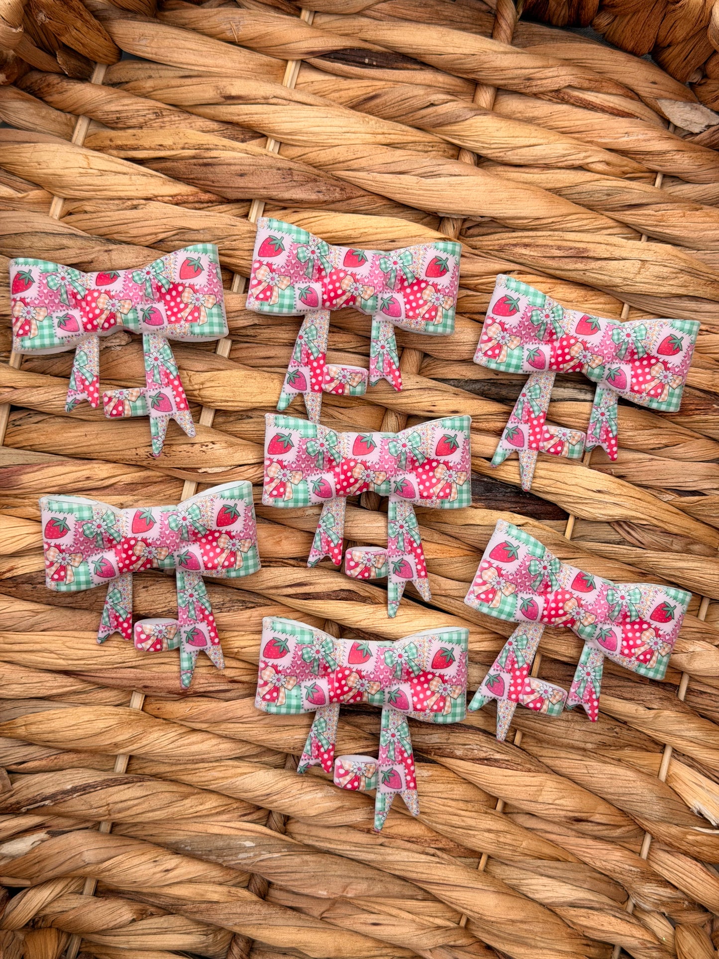 Strawberry Straw Topper