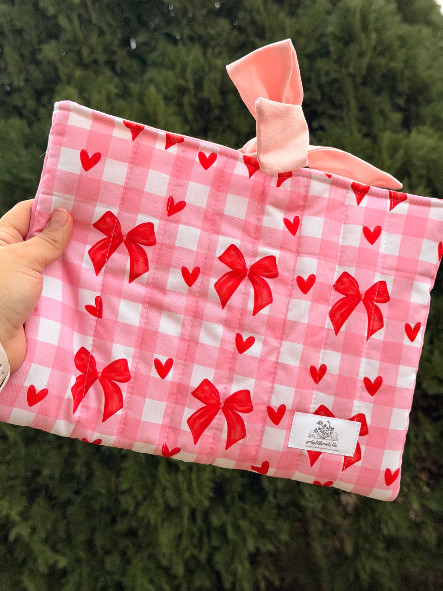 Hearts & Bows Book/Bible Sleeve