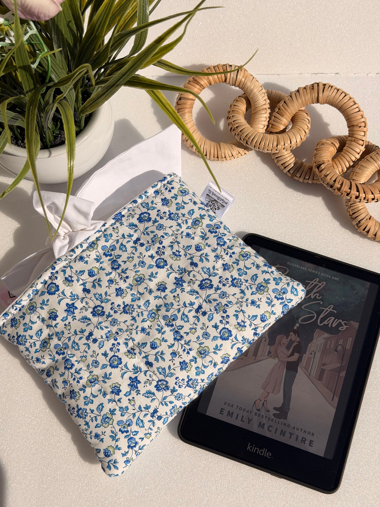 Blue Floral Kindle Sleeve