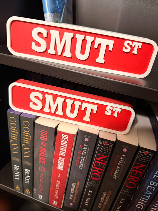 Smut St 3D Printed Bookshelf Sign