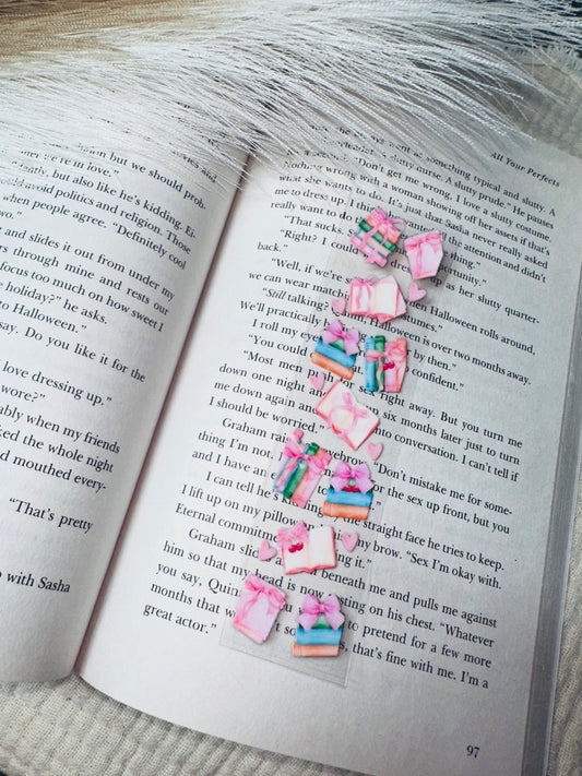 Books & Bows Bookmark